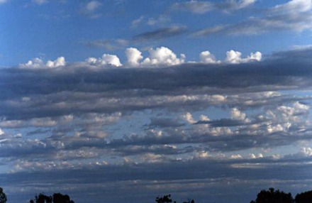 Altocumulus castellanus (foto: G. Richardson)